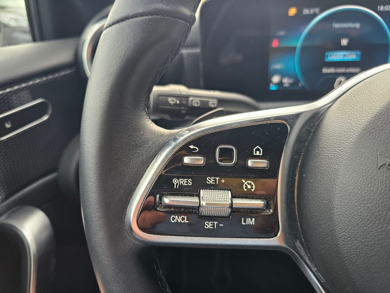 Mercedes-Benz A 180 PROGRESSIVE Rcam Keyless LED HIGT PERFORMA foto 15