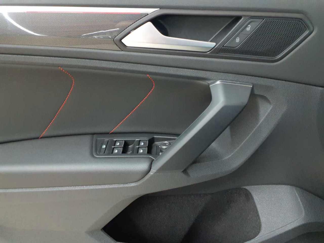 Volkswagen Tiguan 4MOTION URBAN SPORT Navi HuD, миниатюра 4