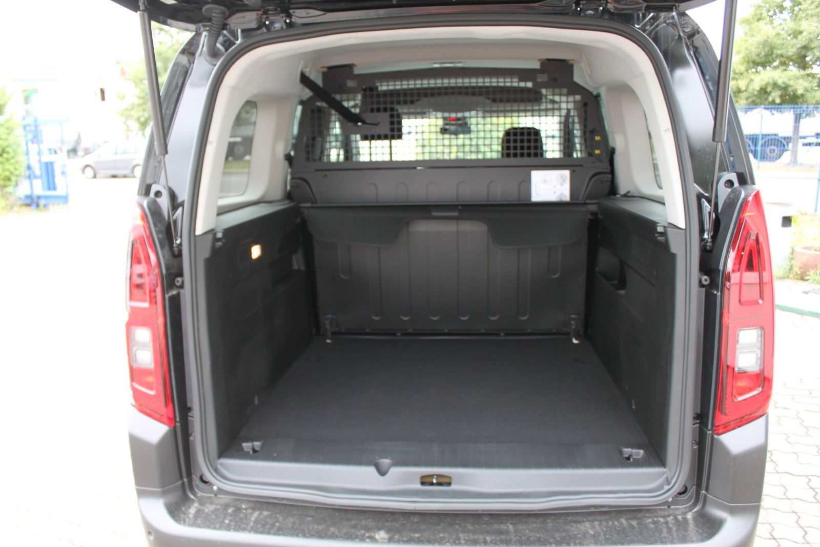 Fahrzeugabbildung Fiat Doblò Kombi L2 1.5 Diesel 96 kW