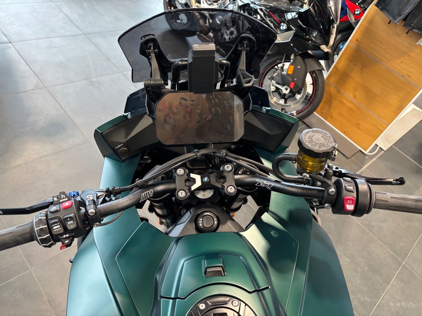 Fahrzeugabbildung BMW M 1000 XR