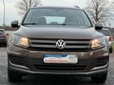 Volkswagen Tiguan 4Motion 2.0 TDI*1.Hand*Tüv/Insp-Neu*AHK* - Volkswagen Tiguan aus 2012: TDI