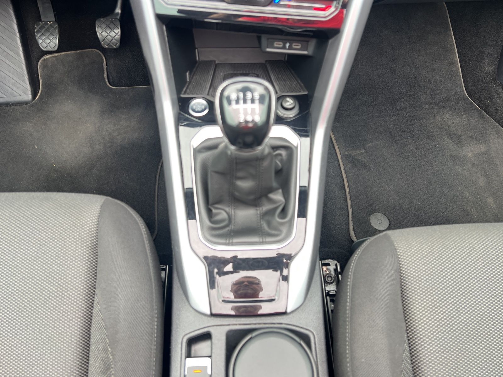 Fahrzeugabbildung Volkswagen T-Roc Cabriolet TSI Style LEDplus Navi AID ACC R