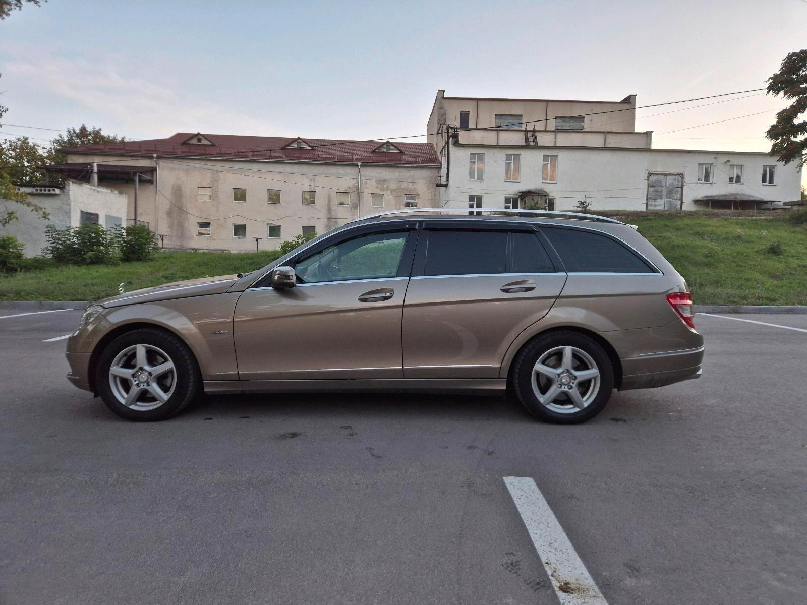 Mercedes-Benz C220 2008 — photo 13