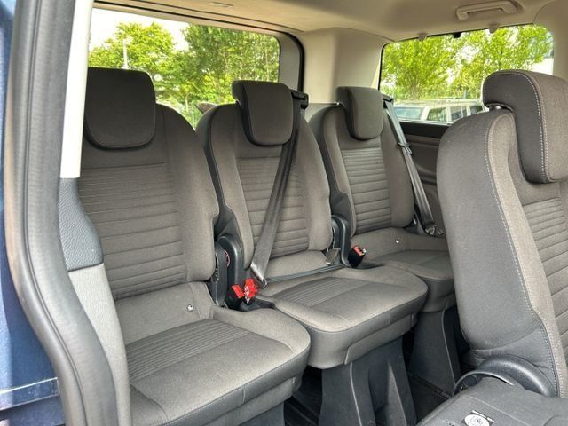 Fahrzeugabbildung Ford Transit Tourneo Kombi Titanium 2.0 TDCi 320 L1 T
