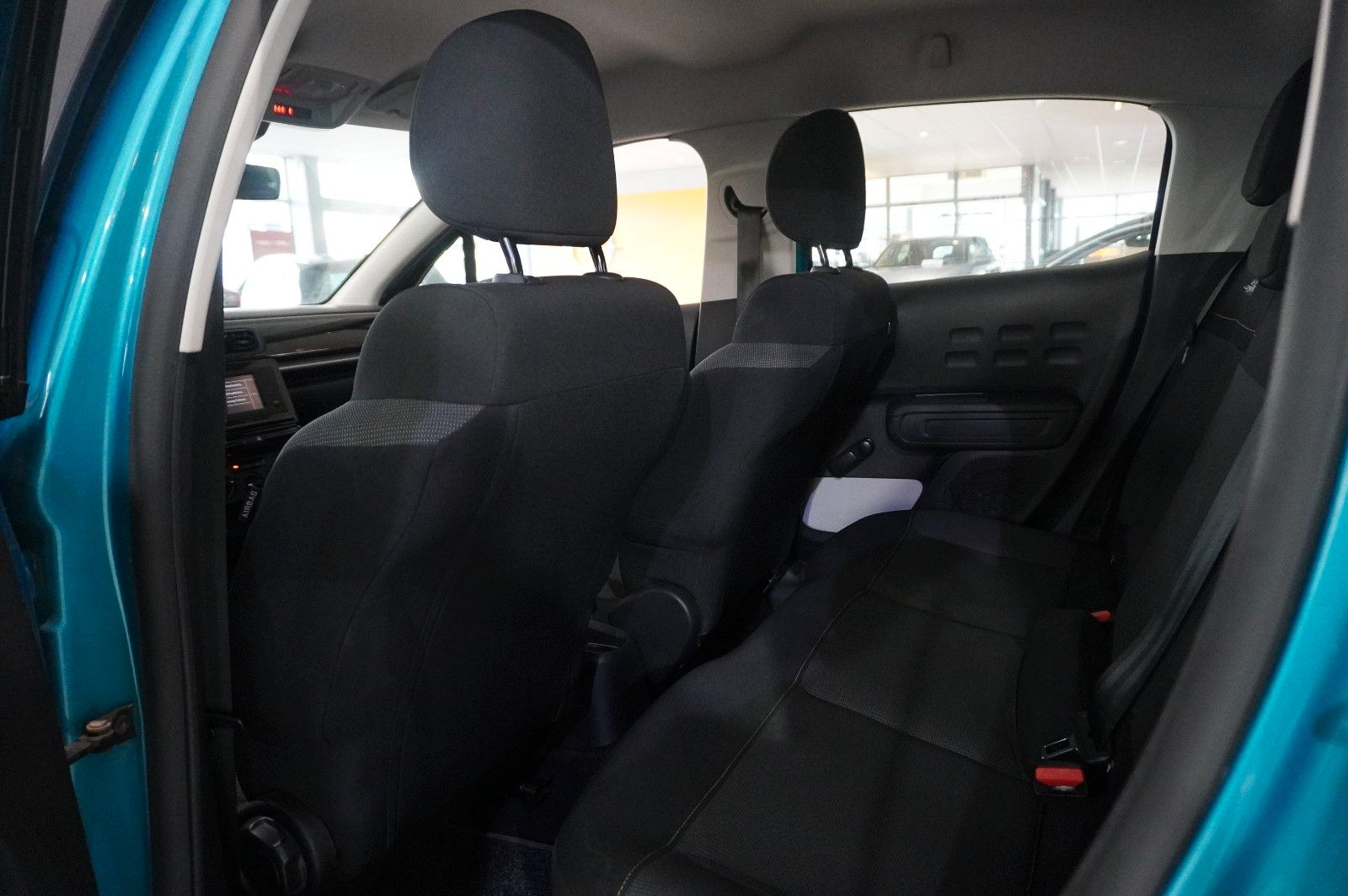 Fahrzeugabbildung Citroën C3 1.2 FEEL 5-TÜR LED/KLIMA/TEMP./USB/DAB+