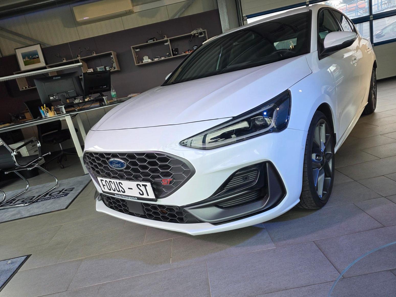 Ford Focus Lim. ST X