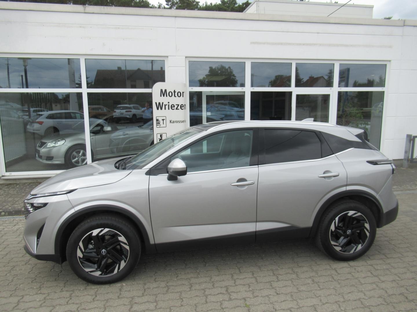 Nissan Qashqai Tekna Navi /SHZ /elk.Heck / Pano /LED