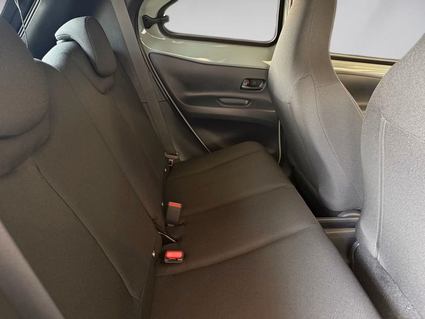 Fahrzeugabbildung Toyota Aygo X Teamplayer 1.5-l-Hybrid KAMERA ACC LED