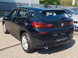 BMW X2 sDrive18i Advantage Navi AHK PDC Sitzheizung - BMW X2 Advantage mit Benzin-Antrieb