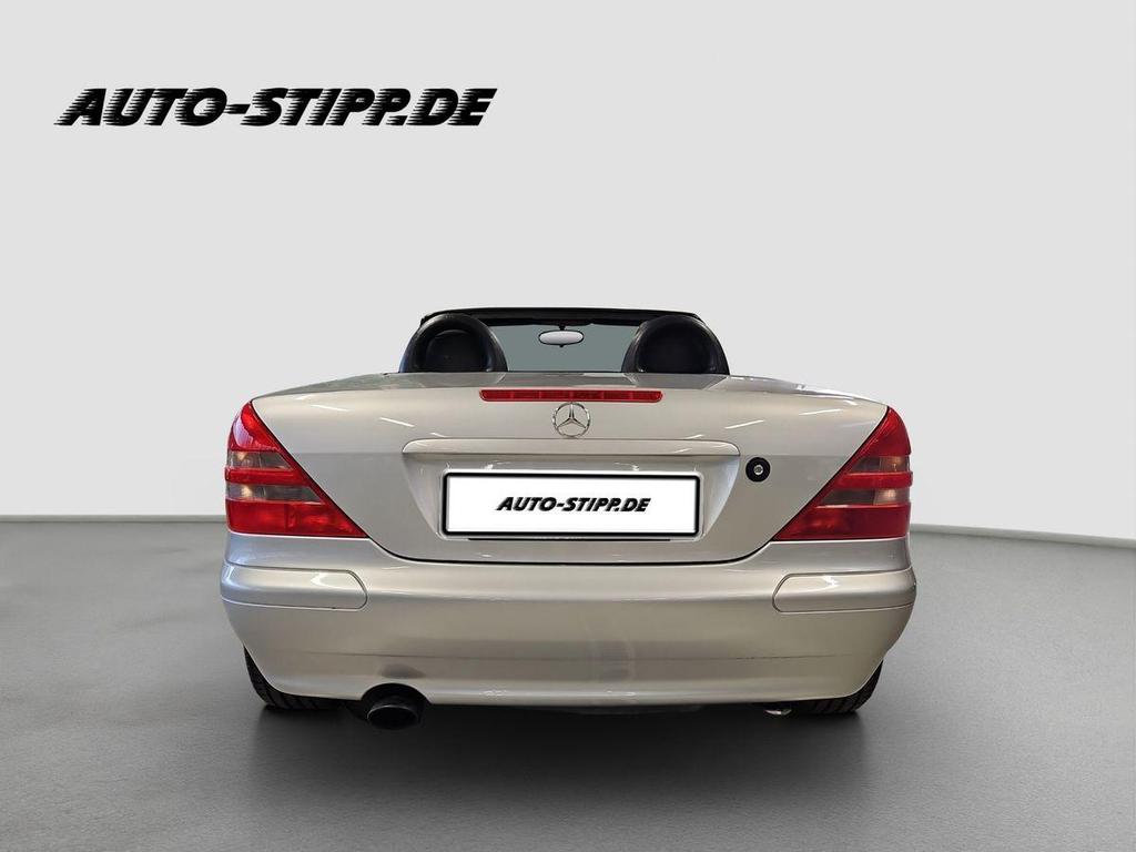 Mercedes-Benz SLK 230