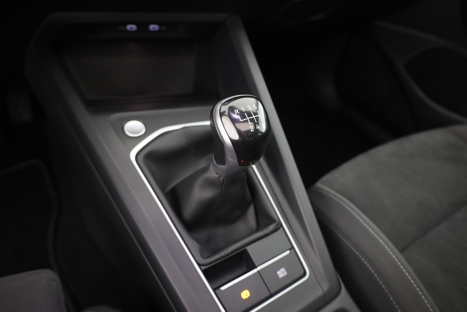Volkswagen Golf VIII 1.5 TSI Style LED Navi ACC Panorama, миниатюра 13