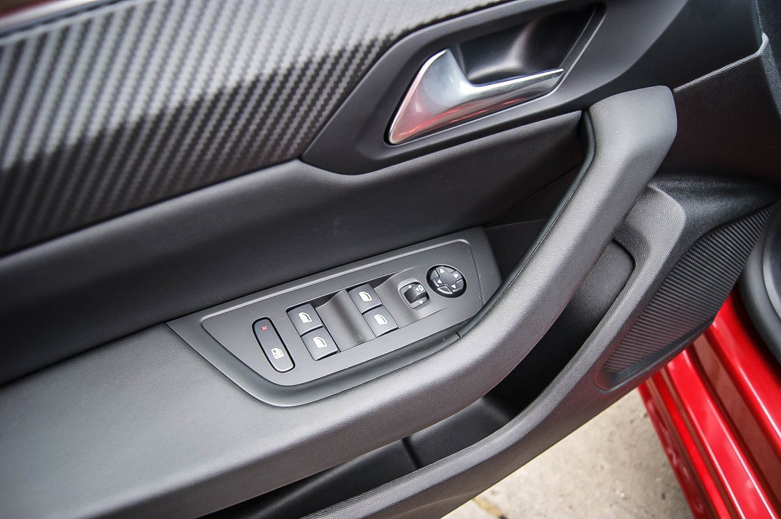 Fahrzeugabbildung Peugeot 508 SW Hybrid 225 Allure NEUES MODELL ANHZV LED