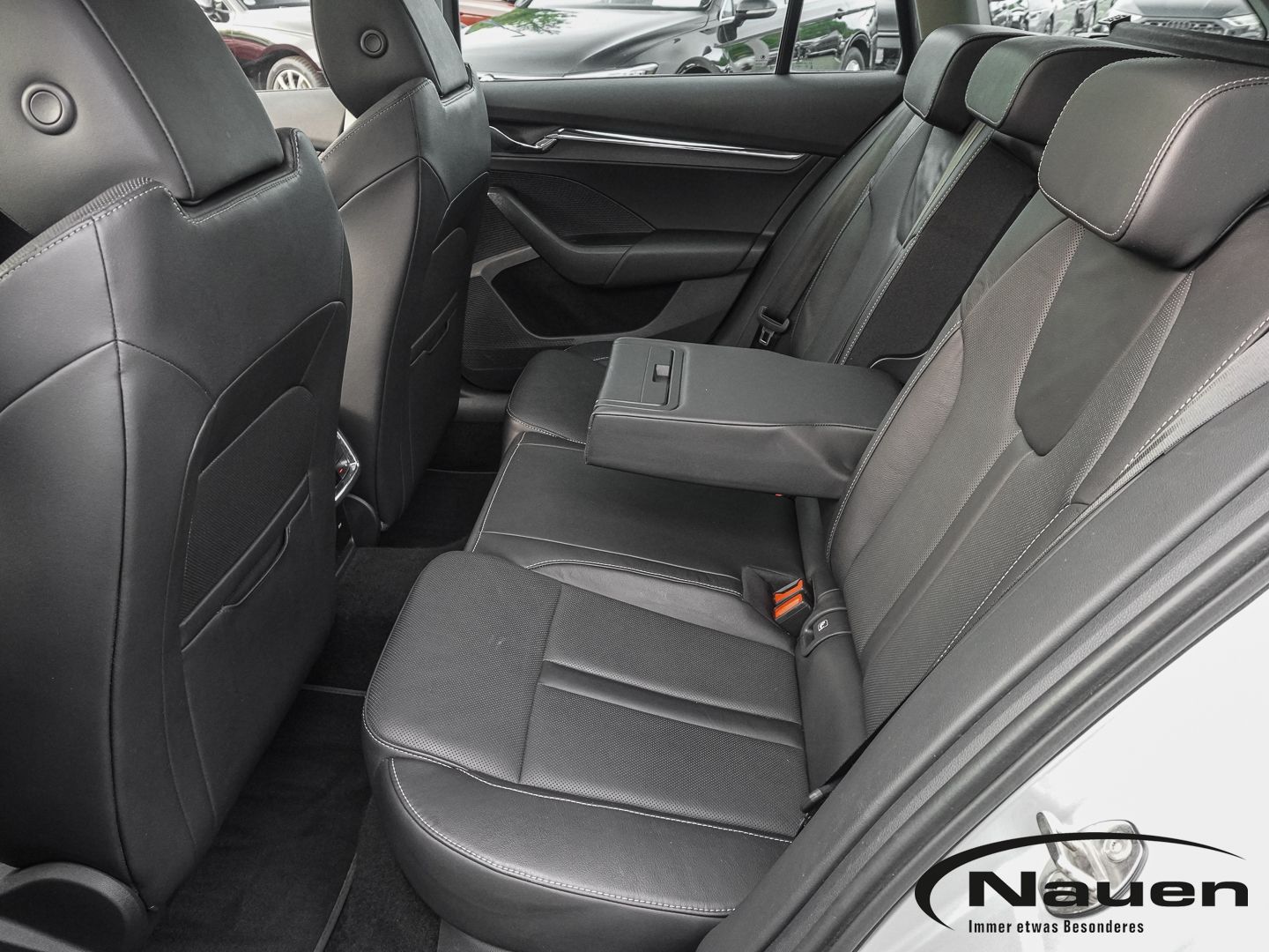 Skoda Octavia Combi Style ACC PANO HUD KAMERA NAVI LH foto 20