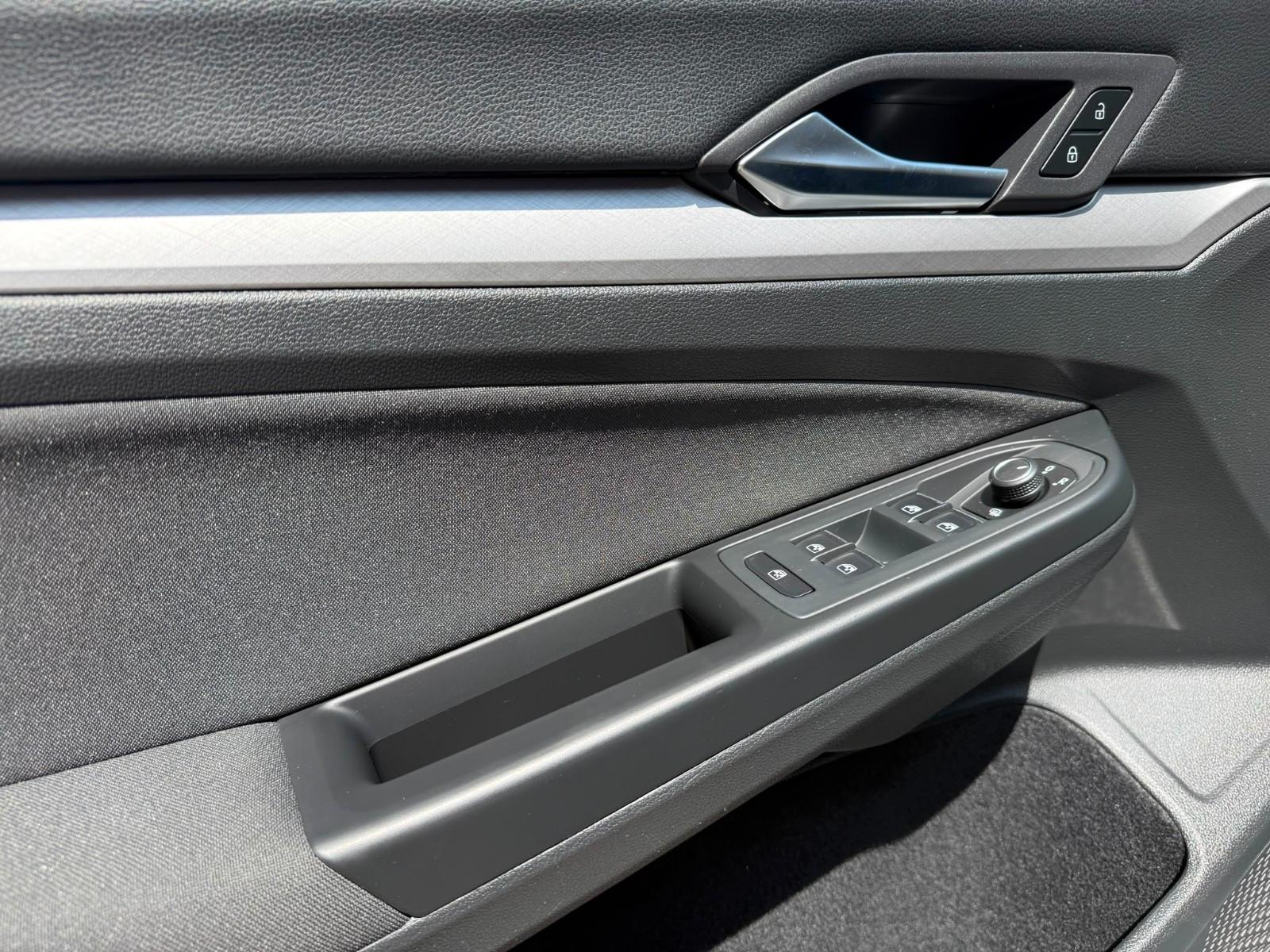 Volkswagen Golf VIII 1.5 TSI Life LED Navi CarPlay Virtual, миниатюра 24