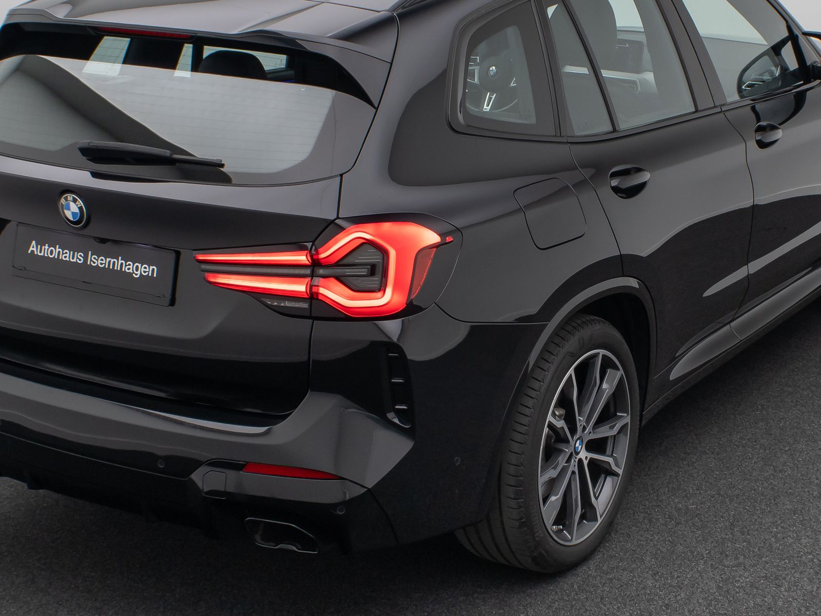Fahrzeugabbildung BMW X3 M40i Laser HUD DAB 360° DisplKey Panorama 20"