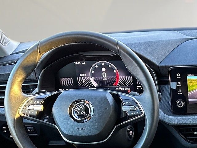 Fahrzeugabbildung SKODA Kamiq 1.0TSI DSG Selection LED+KAM+TEMPO+SITZHZ+