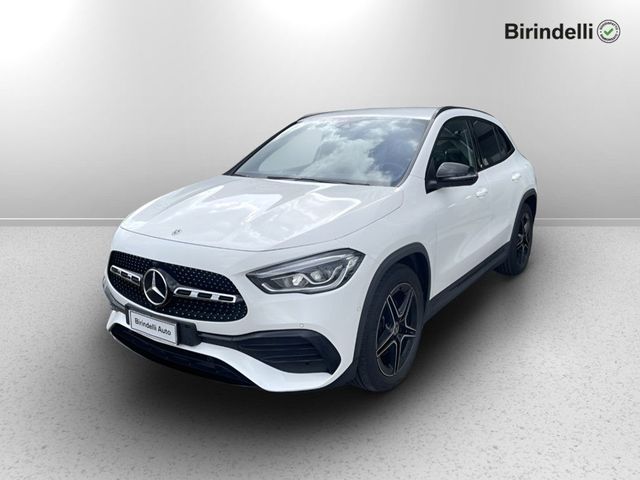 Mercedes-Benz GLA (H247) - GLA 200 d Automatic P