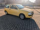 Seat Ibiza TÜV und Service neu Kleinwagen,... - gebrauchte Seat Ibiza aus dem Jahr 2001