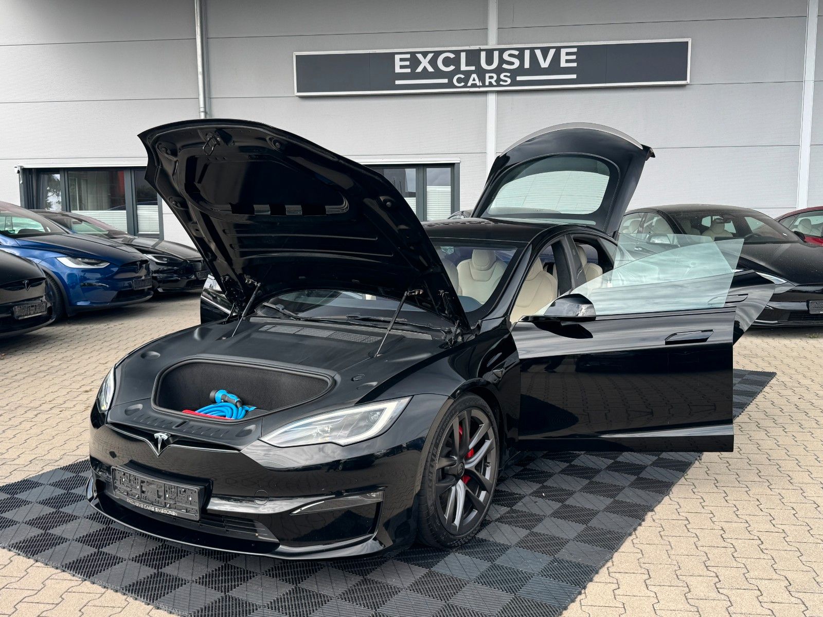 Tesla MODEL S PLAID | MATRIX LED|FULL SELF DRIVE 4 AI imagem 2