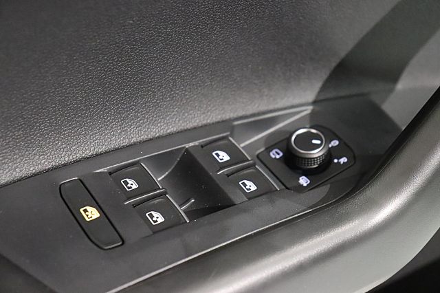 Taigo ENERGY 1.0l TSI Kamera ACC LED PDC SHZ DAB