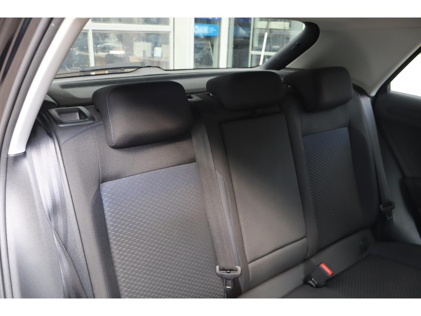 Volkswagen T-Roc 1.0 TSI United Sitzhzg. Klimaautomatik Ap, миниатюра 13