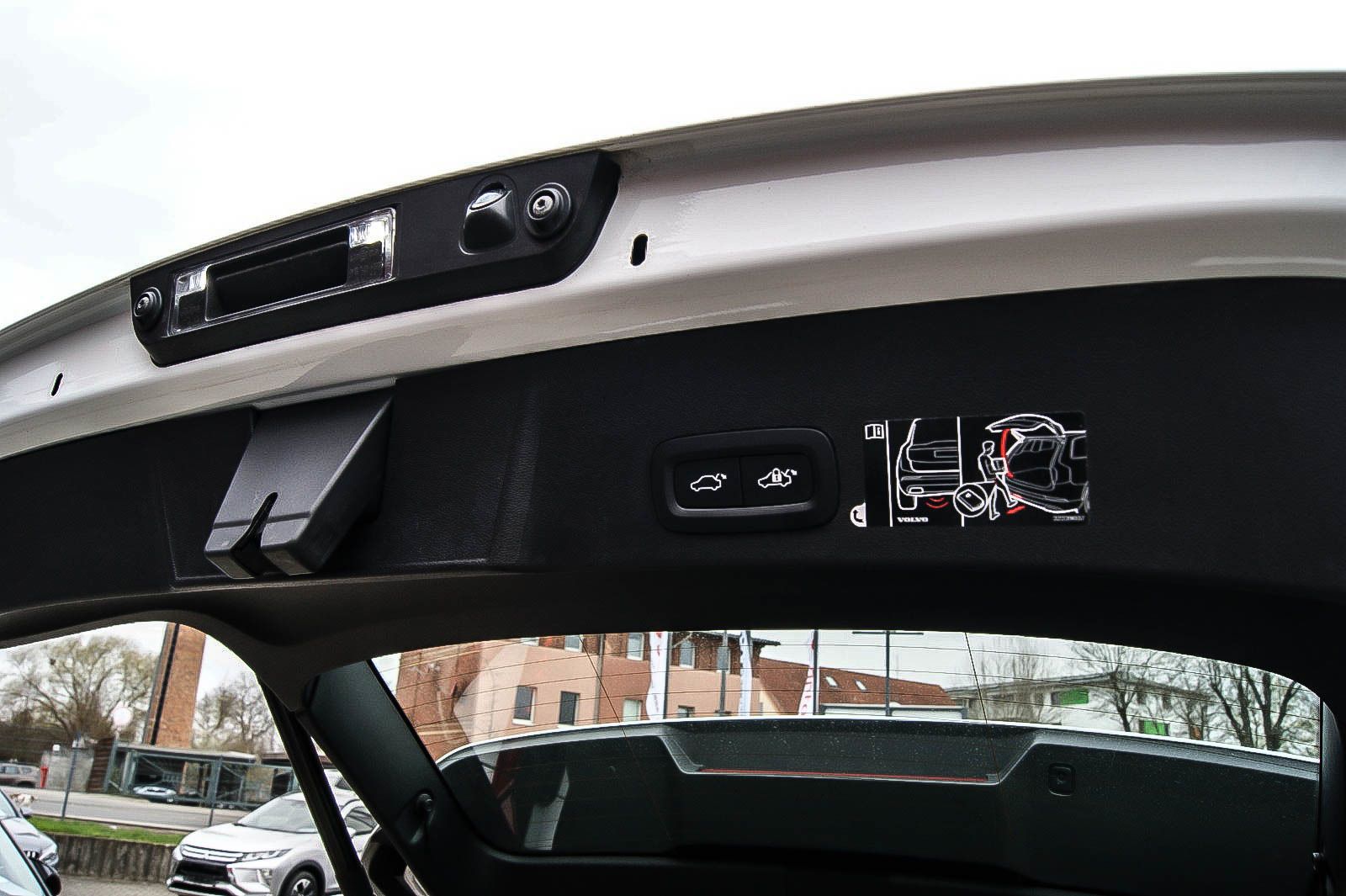 Volvo XC40 D4 Momentum Pro AWD 4x4 LEDER ANHZV PRO-PAK foto 19