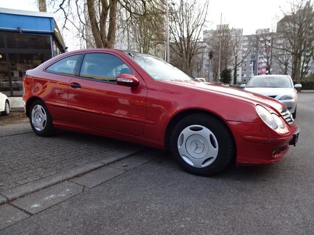 Mercedes-Benz C 180 Klimaanlage,PDC.Panorama Dach,EL.FH.Euro-4