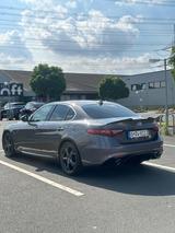 Alfa Romeo Giulia Super 2.2 Diesel 16V 132 kW Super - Alfa Romeo Giulia aus 2016