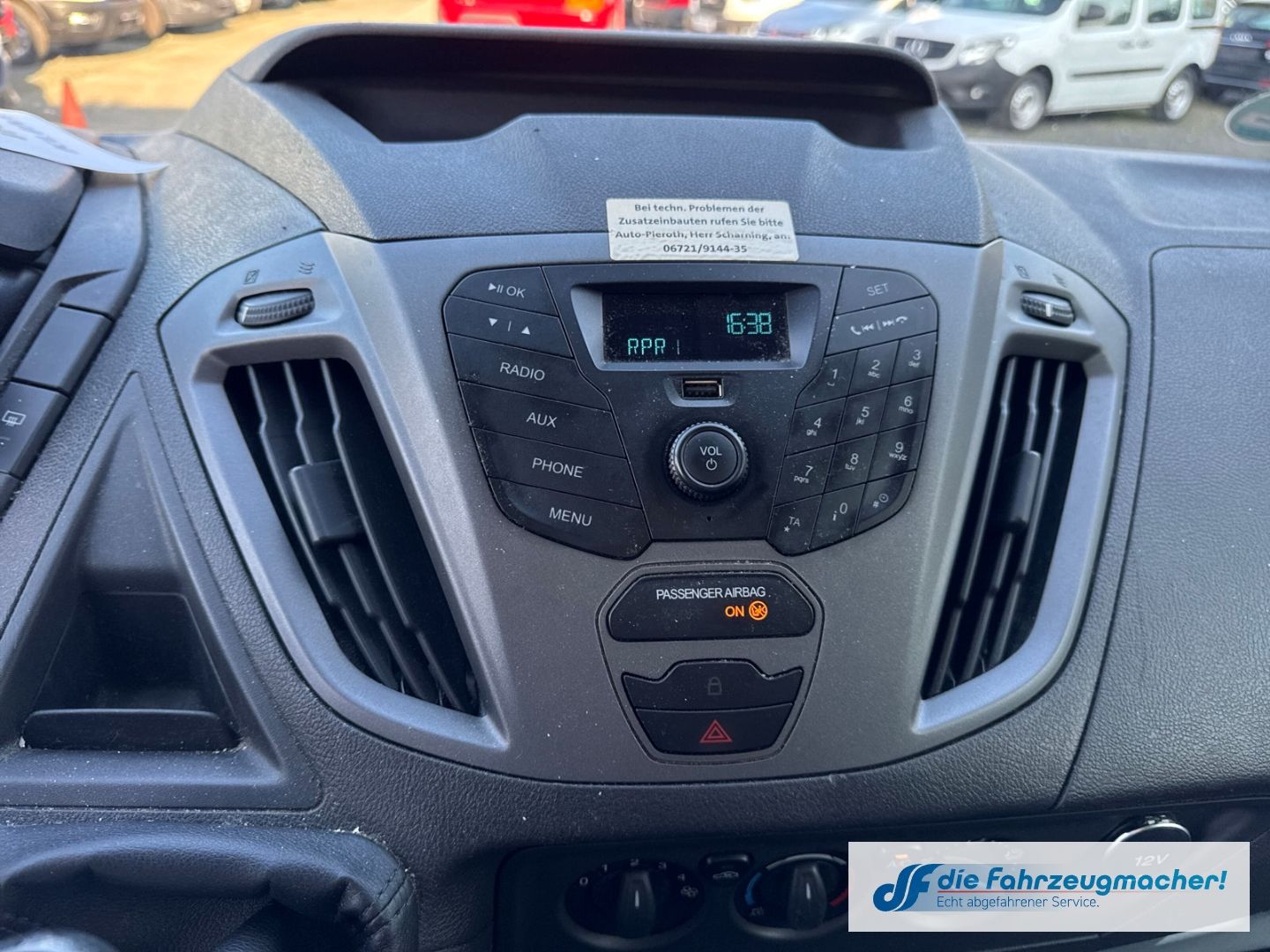 Fahrzeugabbildung Ford Transit Custom Kombi 300 L1 2.2 TDCi *2342 *KLIM