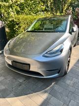 Tesla Model Y Long Range Dual Motor AWD Long Range - Tesla Model Y Gebrauchtwagen in Berlin