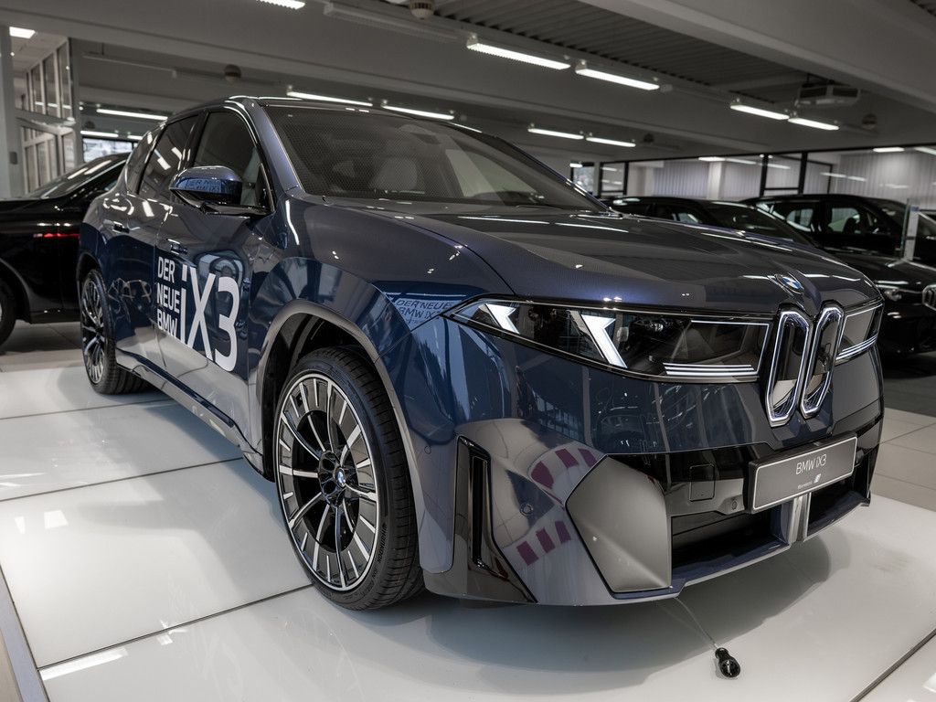 BMW iX3 - Bild 3