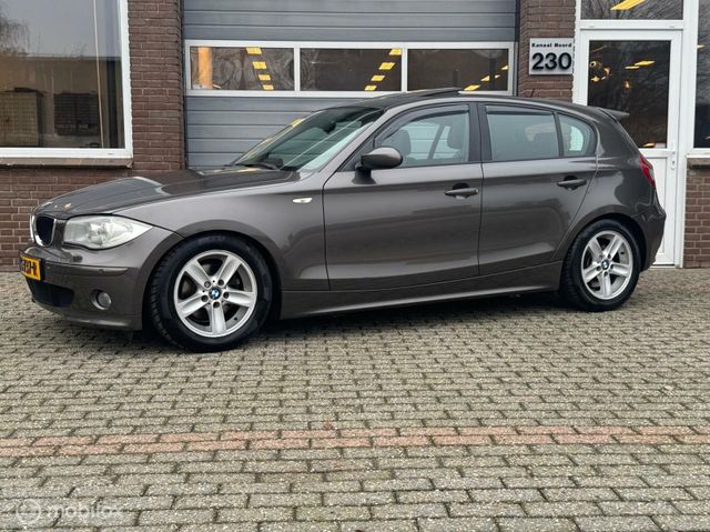 BMW 1-serie 120d EXE AUT SCH.DAK/LEDER/ECC-AIRCO/XEN