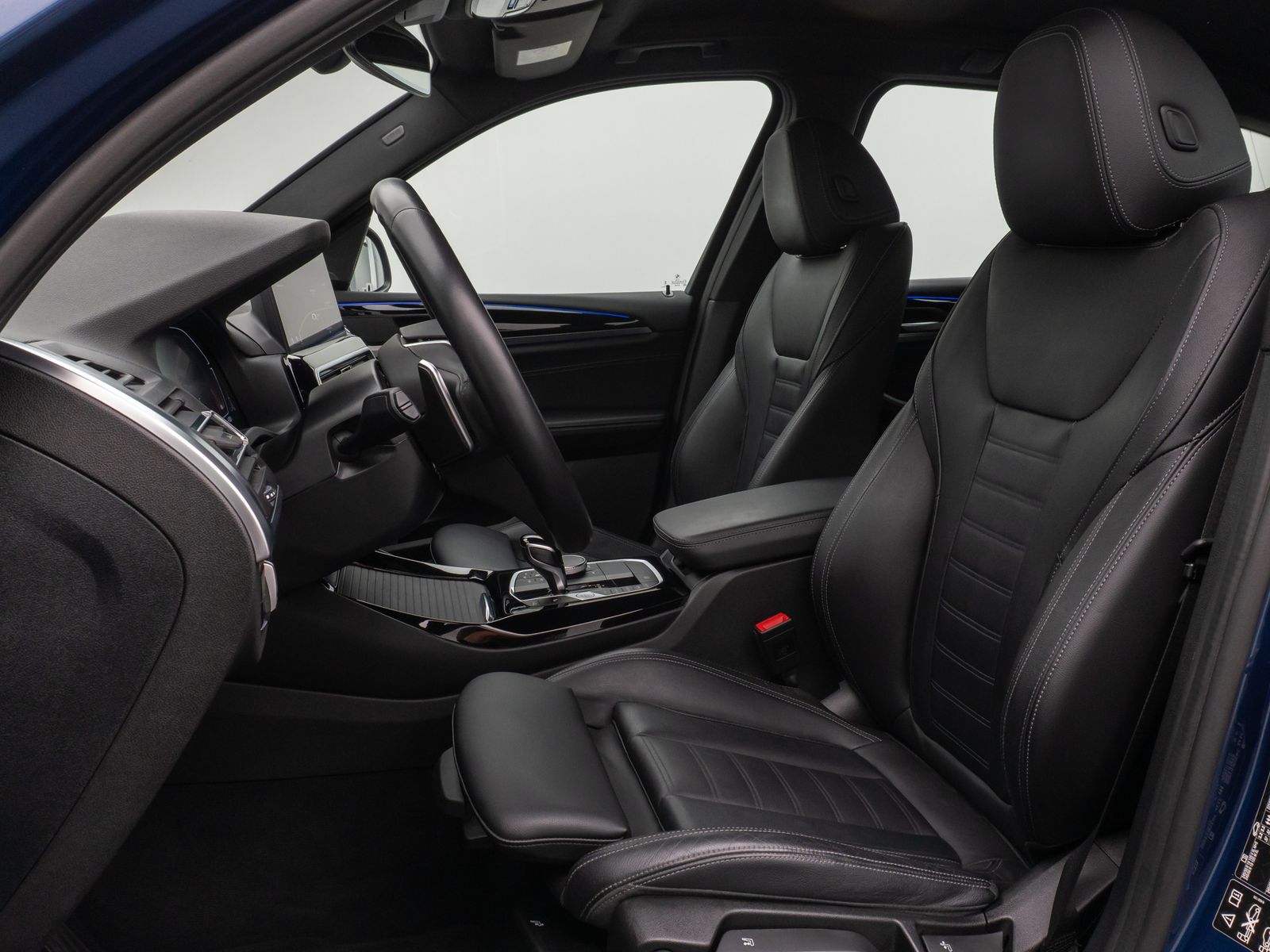 Fahrzeugabbildung BMW X3 xD30d Sport Kamera Laser HUD H/K Komfort AHK