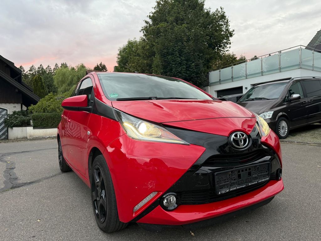 Image of Toyota Aygo (X)