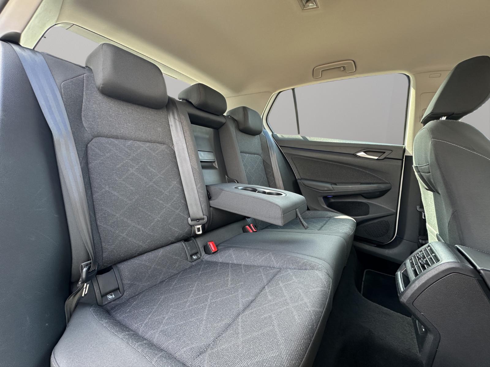 Volkswagen Golf VIII Lim. Life 1.0 eTSI ACC, миниатюра 24