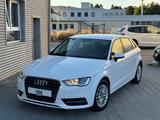 Audi A3 Sportback attraction ultra*Automatik*Kamera* - Audi A3: Sportback Attraction