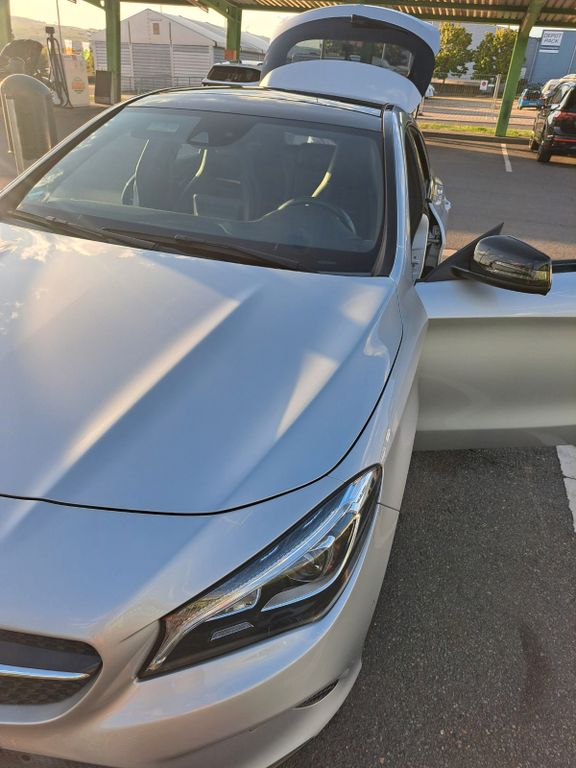Image of Mercedes-Benz CLA 180 Shooting Brake
