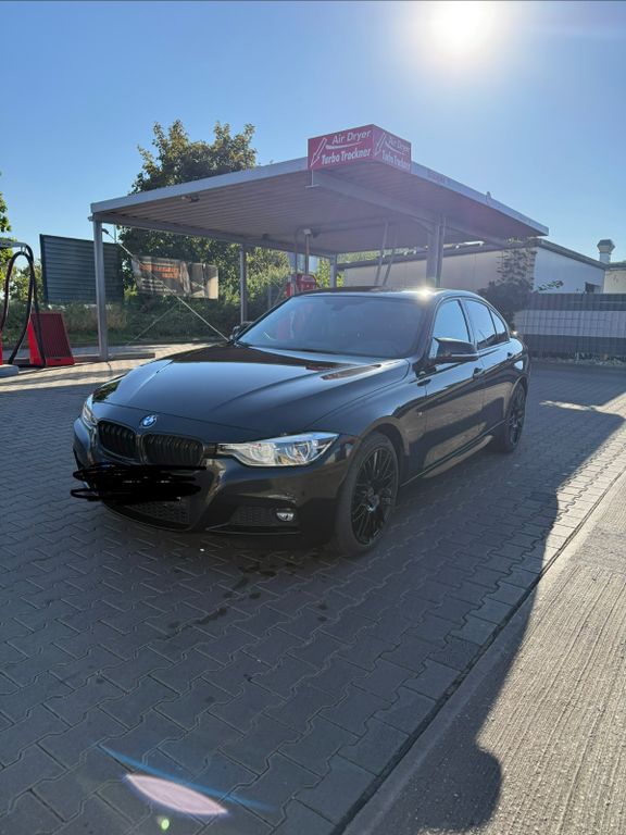 Image of BMW 320