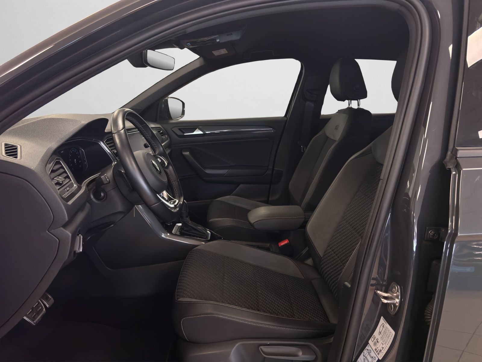 Volkswagen T-Roc - Bild 12