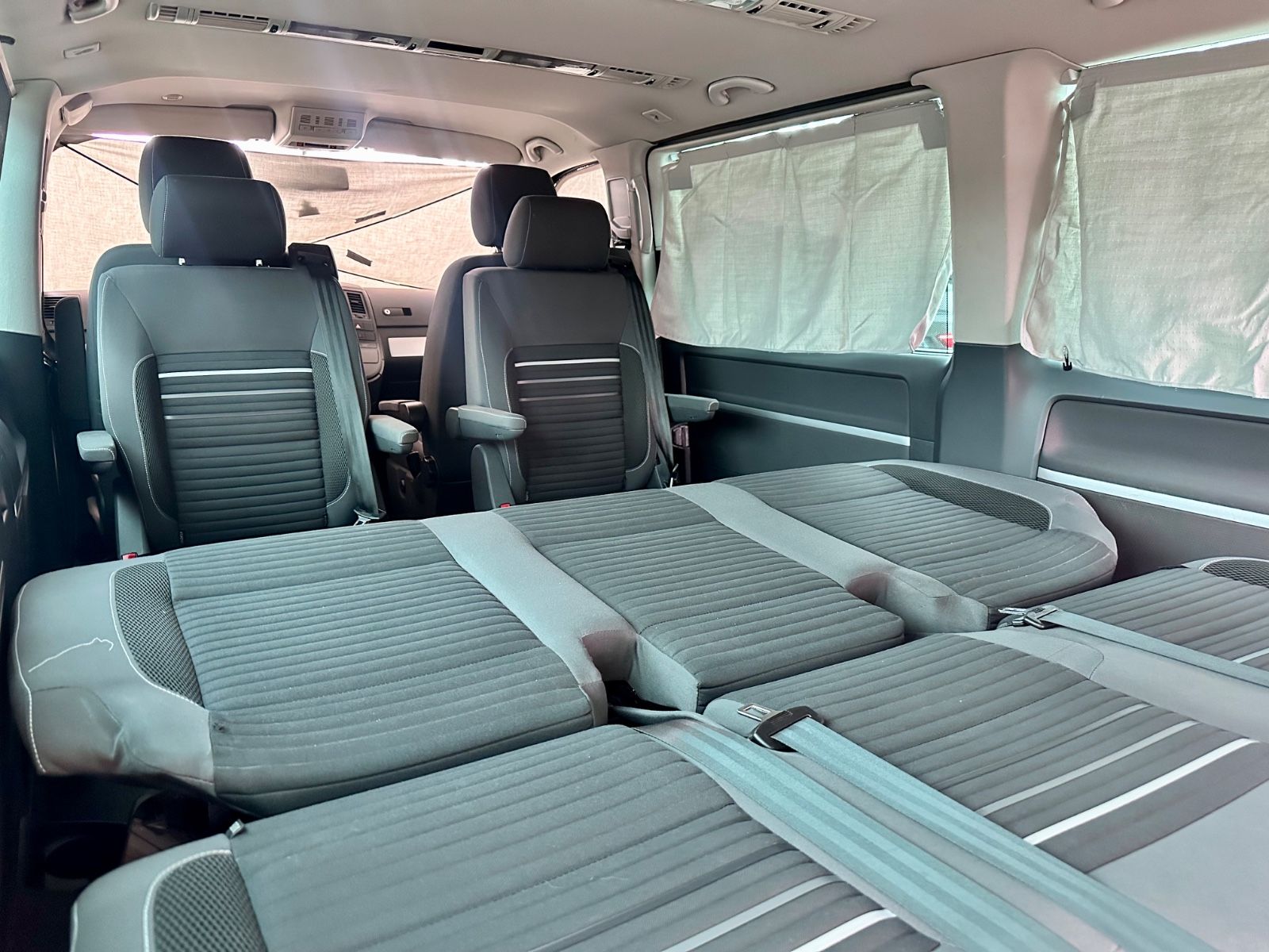 Fahrzeugabbildung Volkswagen T5 MULTIVAN CUP*MOD.2015+AUTOM+7SITZER+20LM