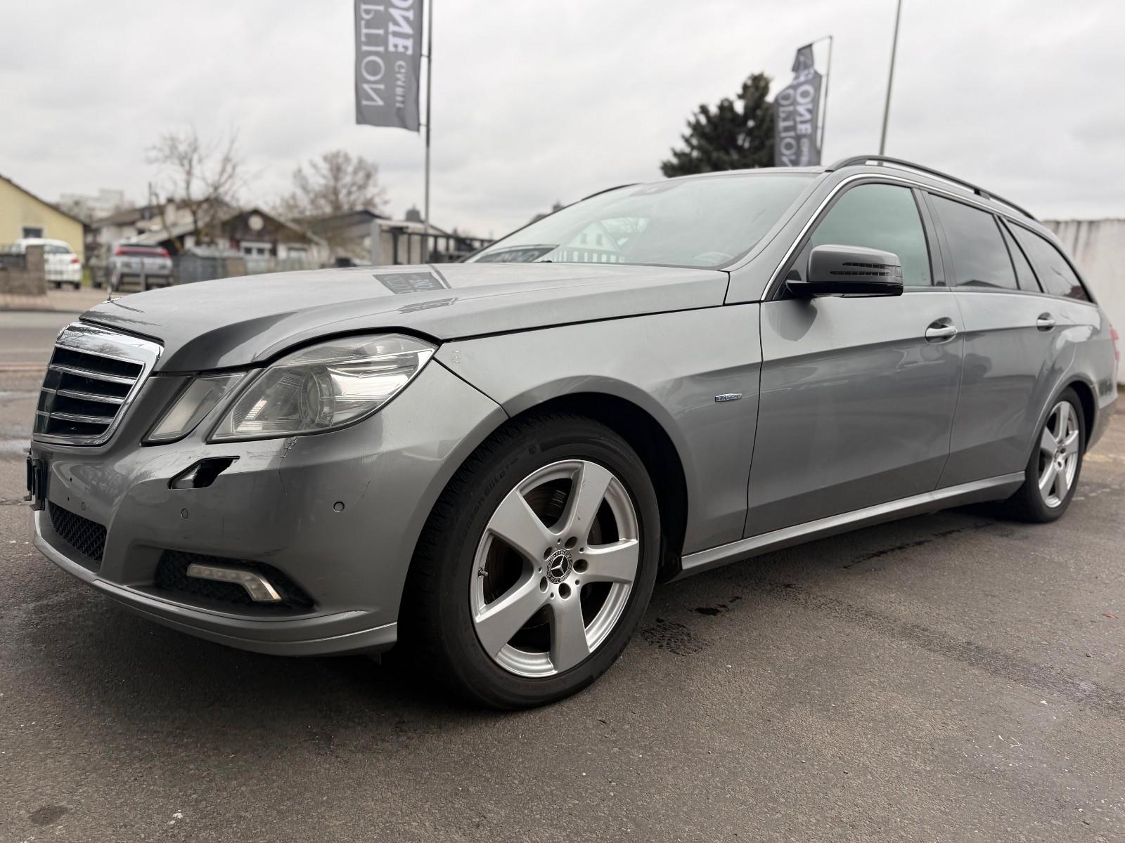 Mercedes-Benz E 350 CGI T Modell*Leder*Distronic*Dyn.Sitze*