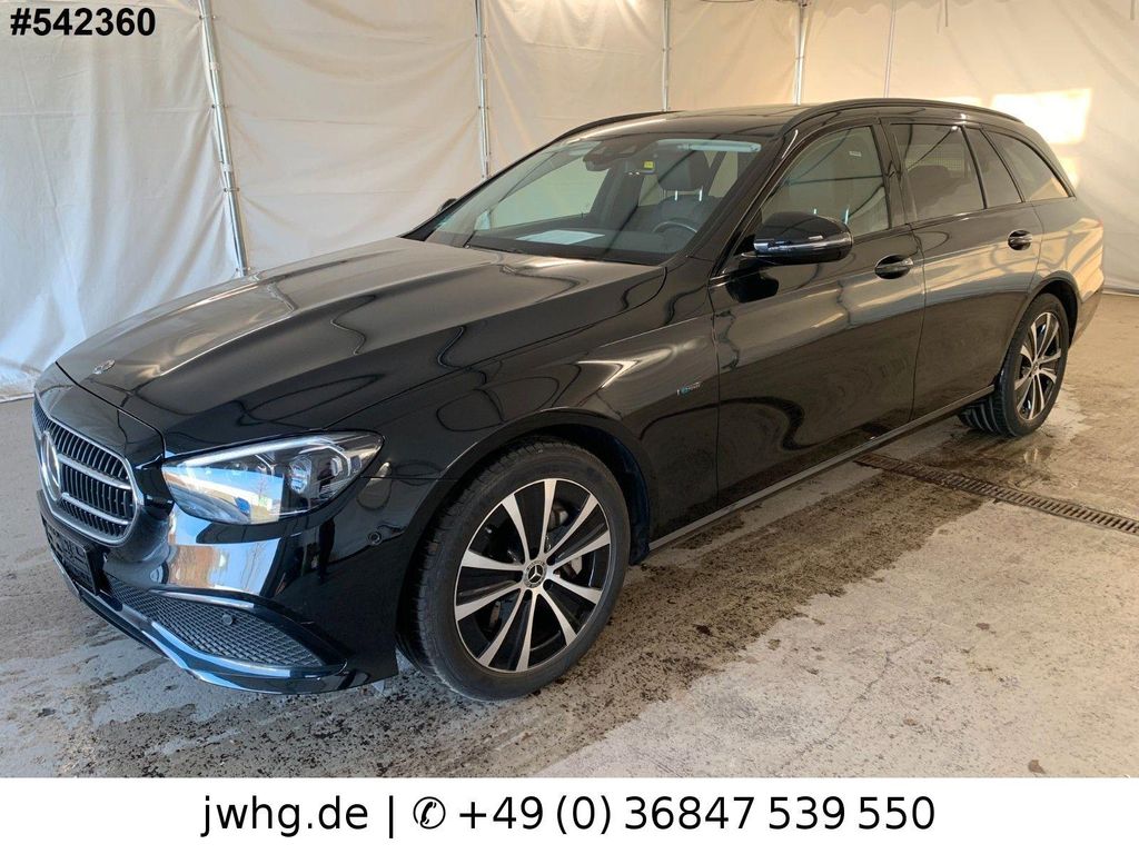 Image of Mercedes-Benz E 300