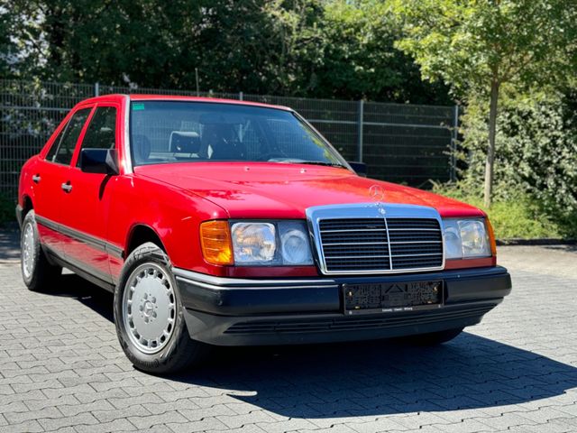 Mercedes-Benz 300d*1.Hand*Klima*SHZ*Tempomat*Automatik*W124