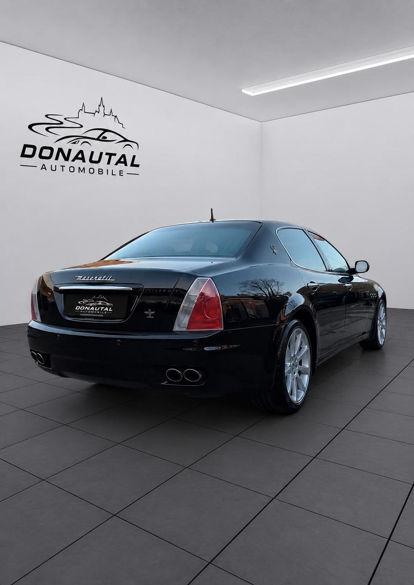 Maserati Quattroporte 4.2 V8 400 ch • BVA • Cuir • Toit ouvrant