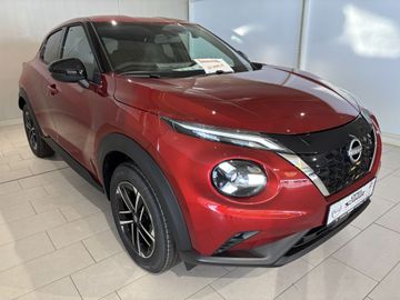 Fotografie des Nissan Juke 1.6 Hybrid 4AMT N-Connecta (2019)