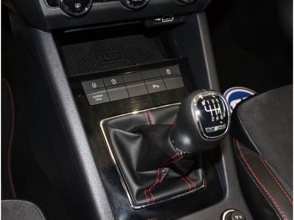 Fahrzeugabbildung SKODA Octavia 2.0 TSI RS 245 1.Hand*Standheizung