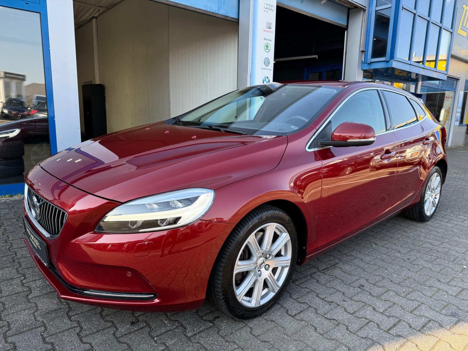 Volvo V40 Inscription *Automatik*1.HAND*