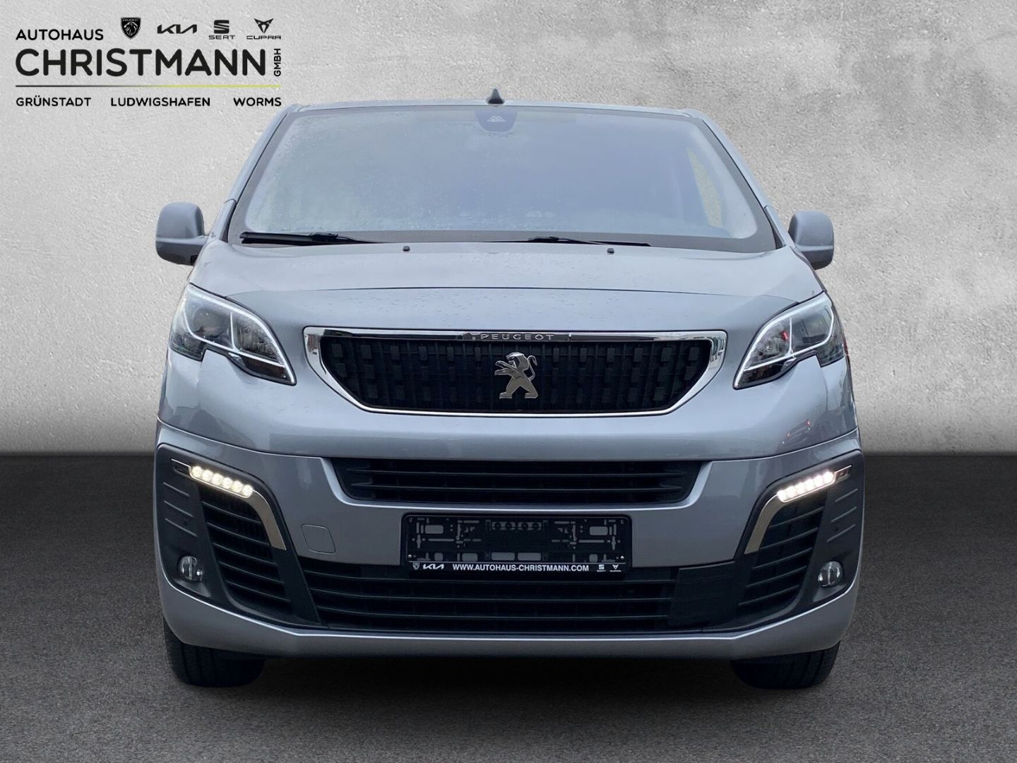Fahrzeugabbildung Peugeot Traveller Active L2 2.0 BlueHDi 180 *Xenon*AHK