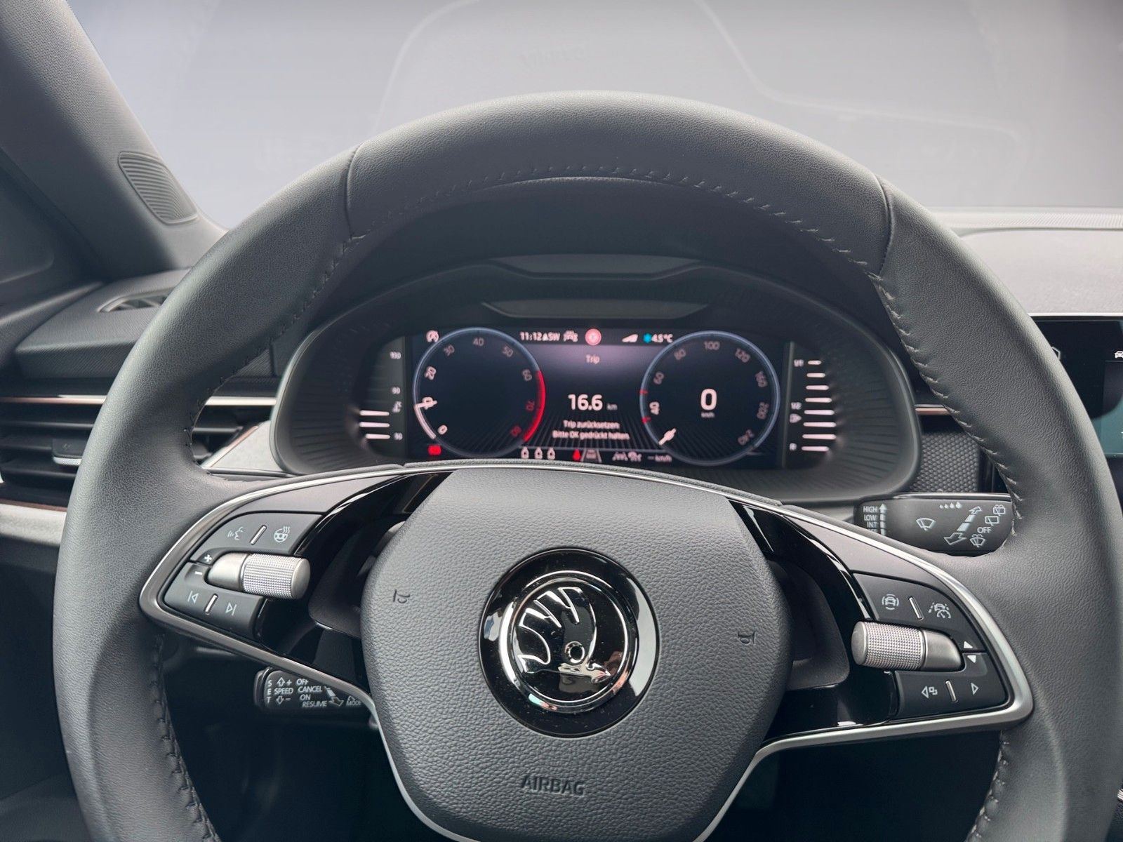 Fahrzeugabbildung SKODA Kamiq Selection 1.0 TSI *ACC*PANO*KAMERA*AMUNDSE