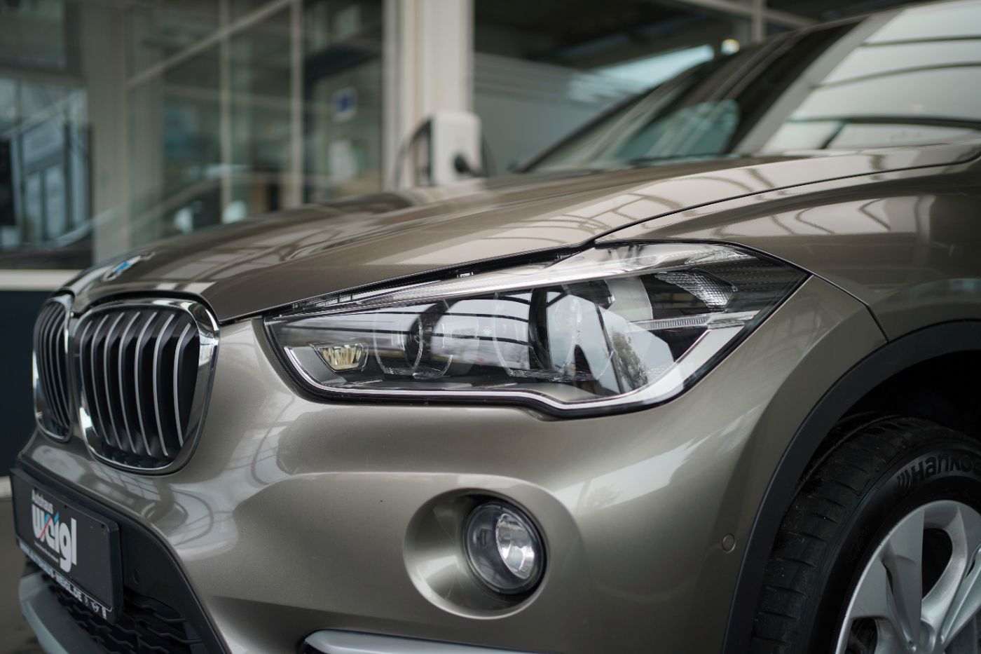 Fahrzeugabbildung BMW X1 18d xLine +Parkassistent+Glasdach+AHK+LED+